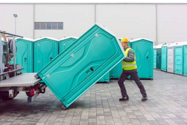 Best Portable restroom solutions  in Holt, MI